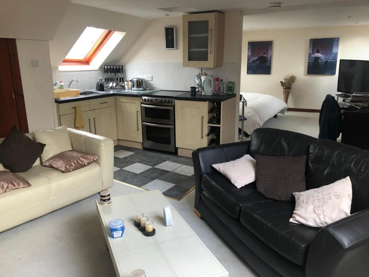 Executive Serviced Apartments 2 Форфар Экстерьер фото