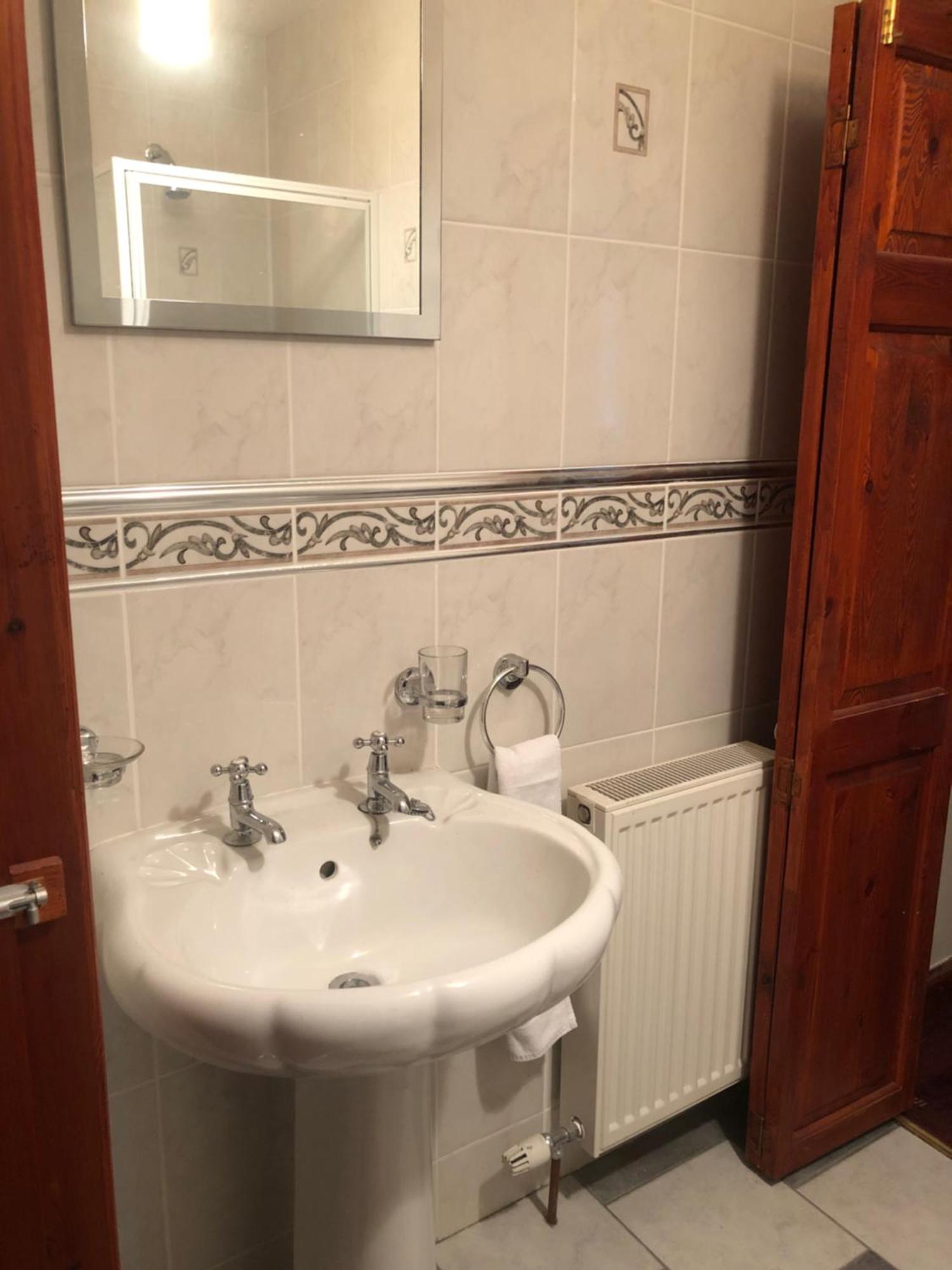 Executive Serviced Apartments 2 Форфар Экстерьер фото